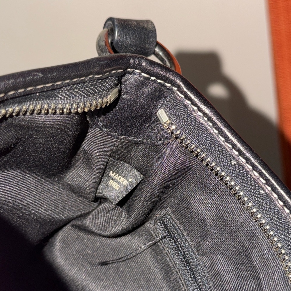 ‼️Vintage Coach Soho Black Leather Crossbody Bag - Picture 14 of 14